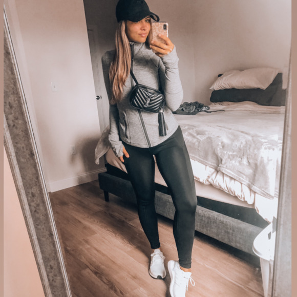 xoxofoxmonroe